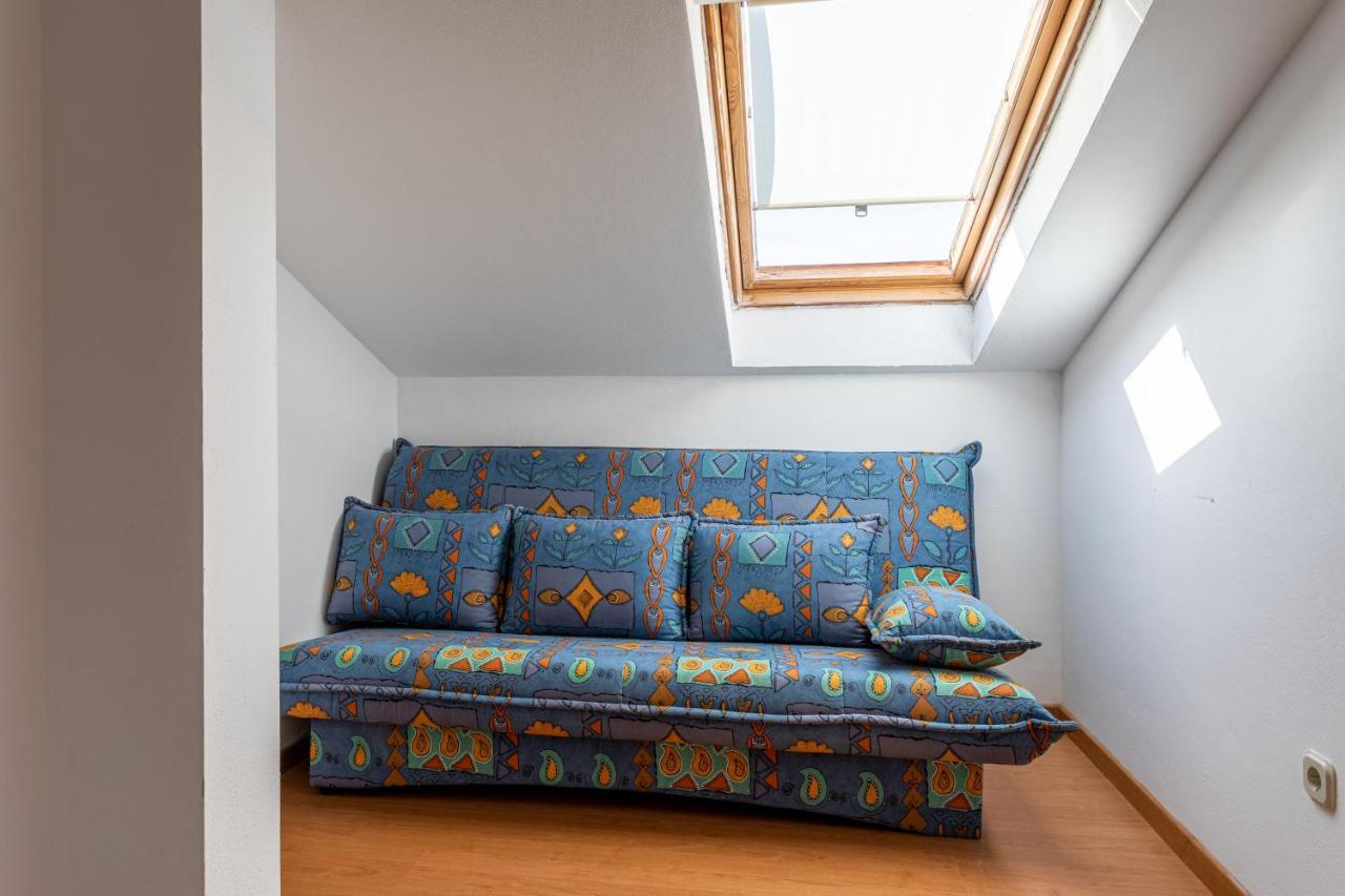 Apartment Tereza Malinska Exterior photo